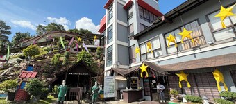 D'Japanese Tunnel Family Resort