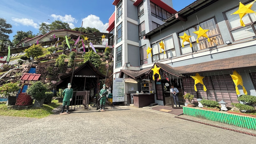 D'Japanese Tunnel Family Resort