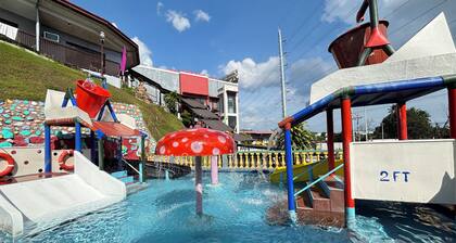 D'Japanese Tunnel Family Resort