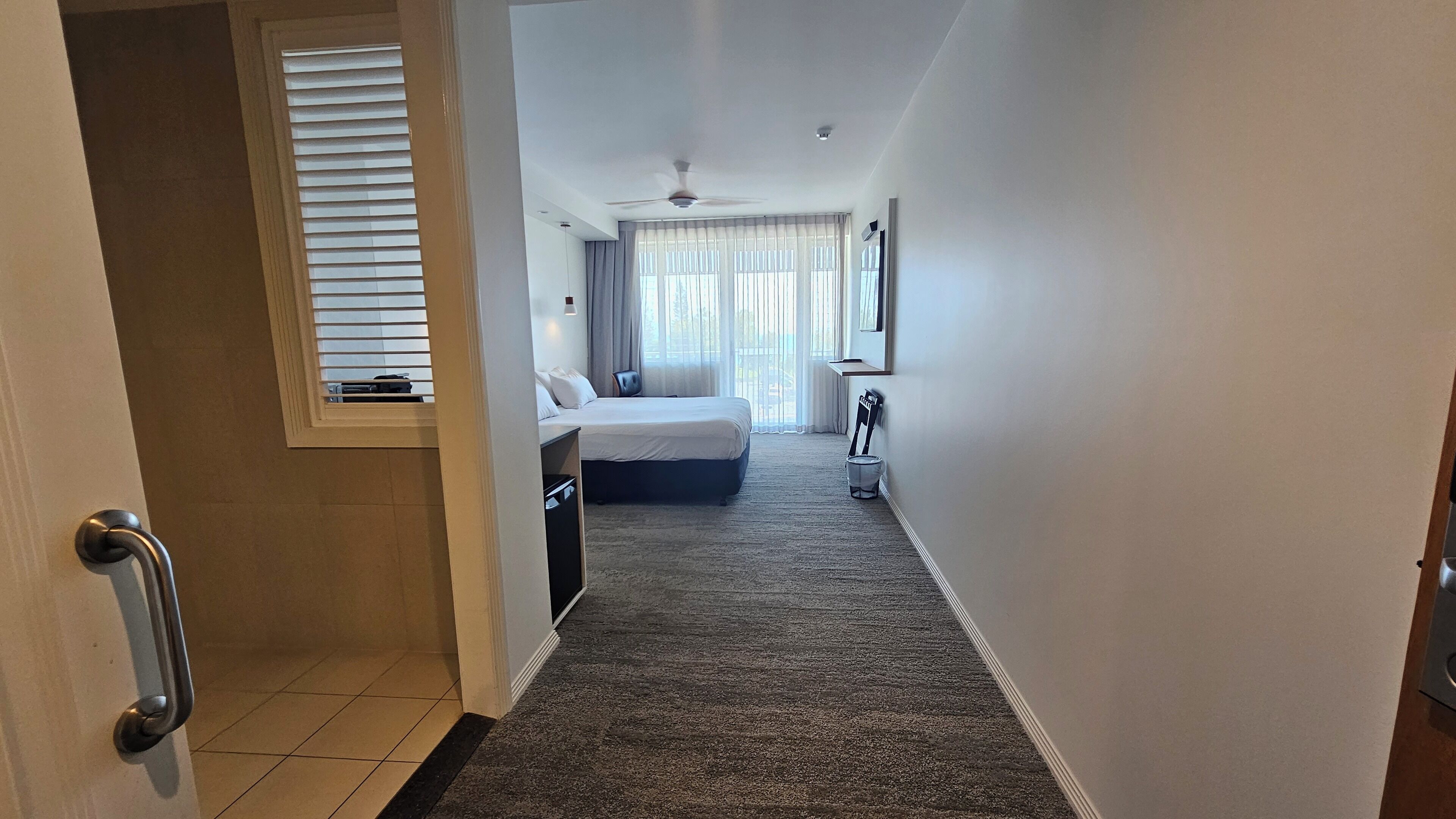 King Accessible Room - Water Aspect