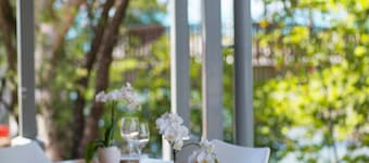 Heart Hotel and Gallery Whitsundays