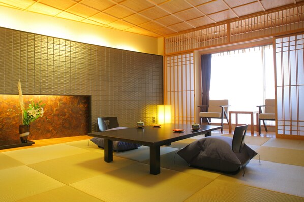 Standard Room | Minibar, in-room safe, free WiFi, bed sheets - Ryotei Kaiseki Notoya (Komatsu)