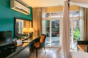 Deluxe Room | Desk, blackout drapes, free WiFi, bed sheets - Baan PhuAnda Phuket (Phuket)