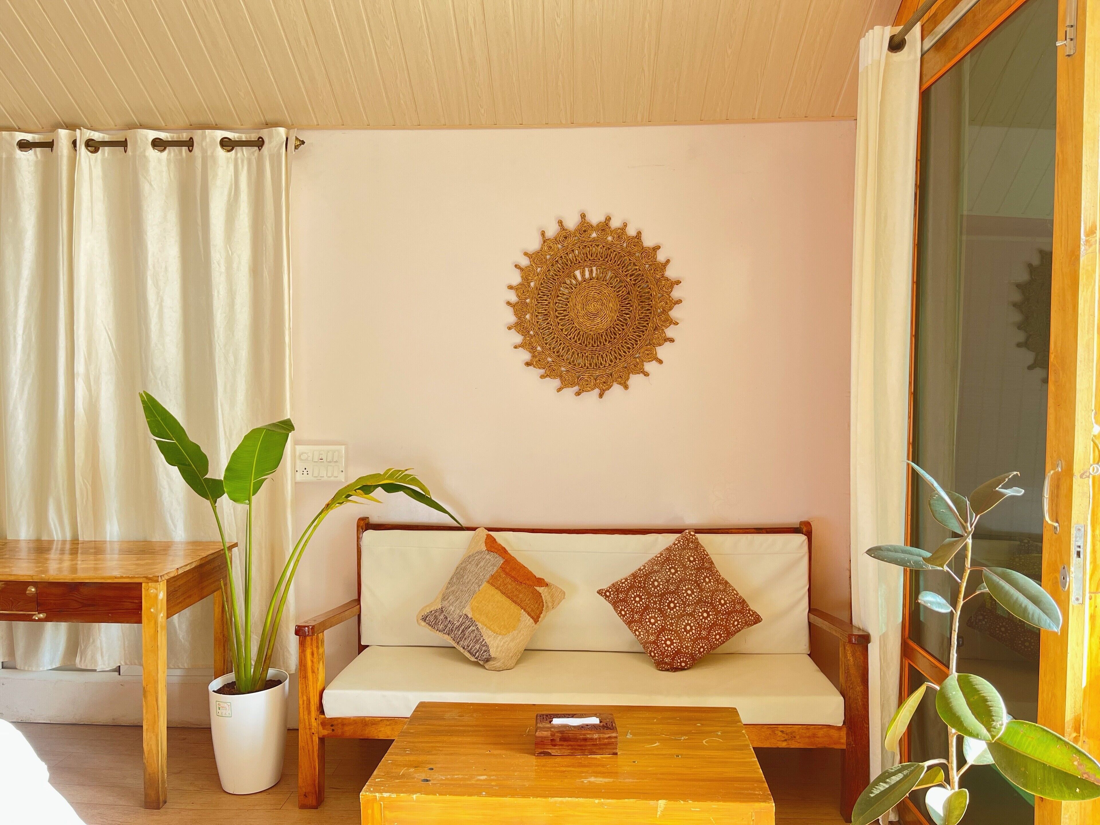 front hut with full sea view | 1 bedroom, free wifi, bed sheets
