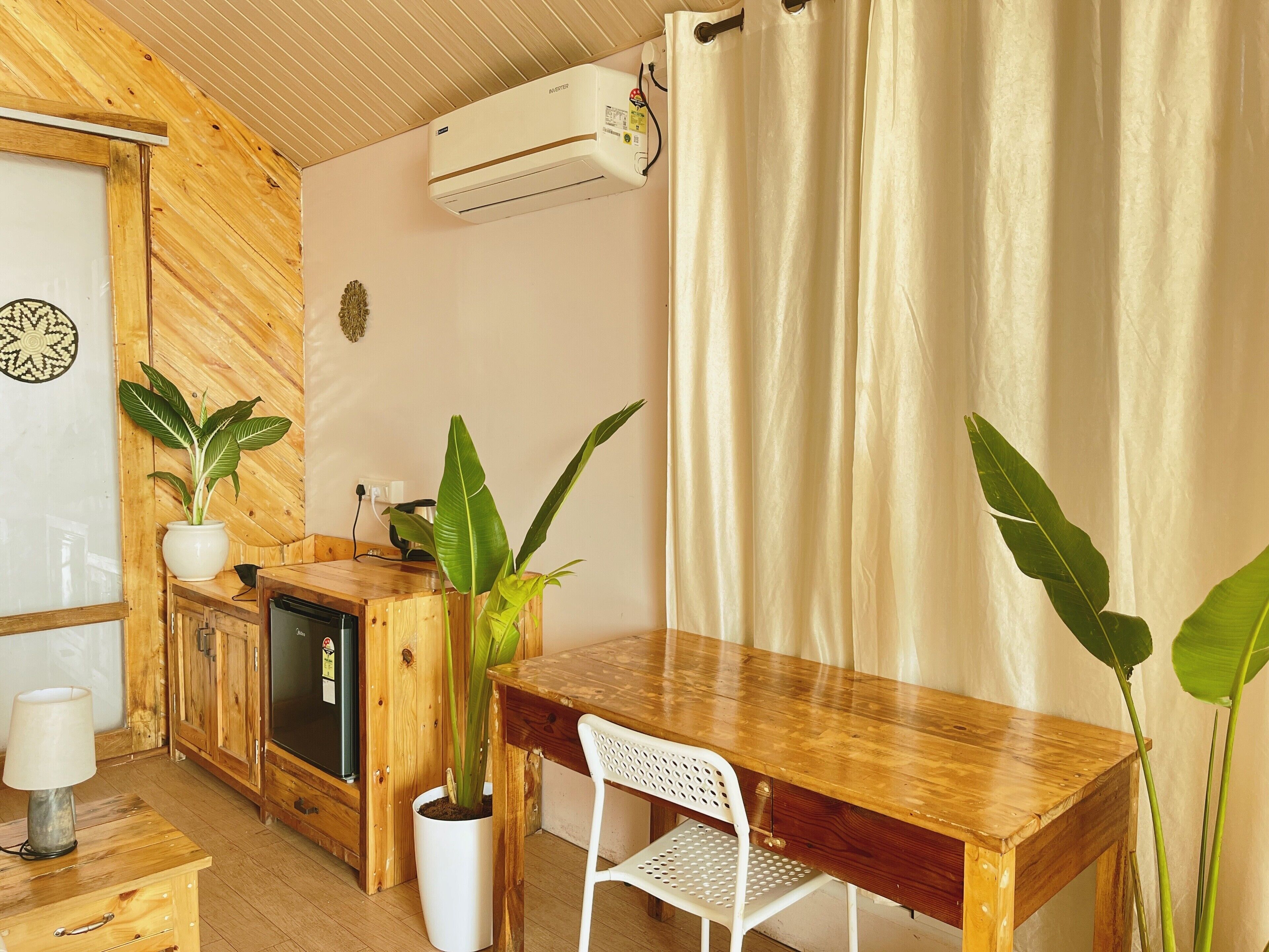 front hut with full sea view | 1 bedroom, free wifi, bed sheets