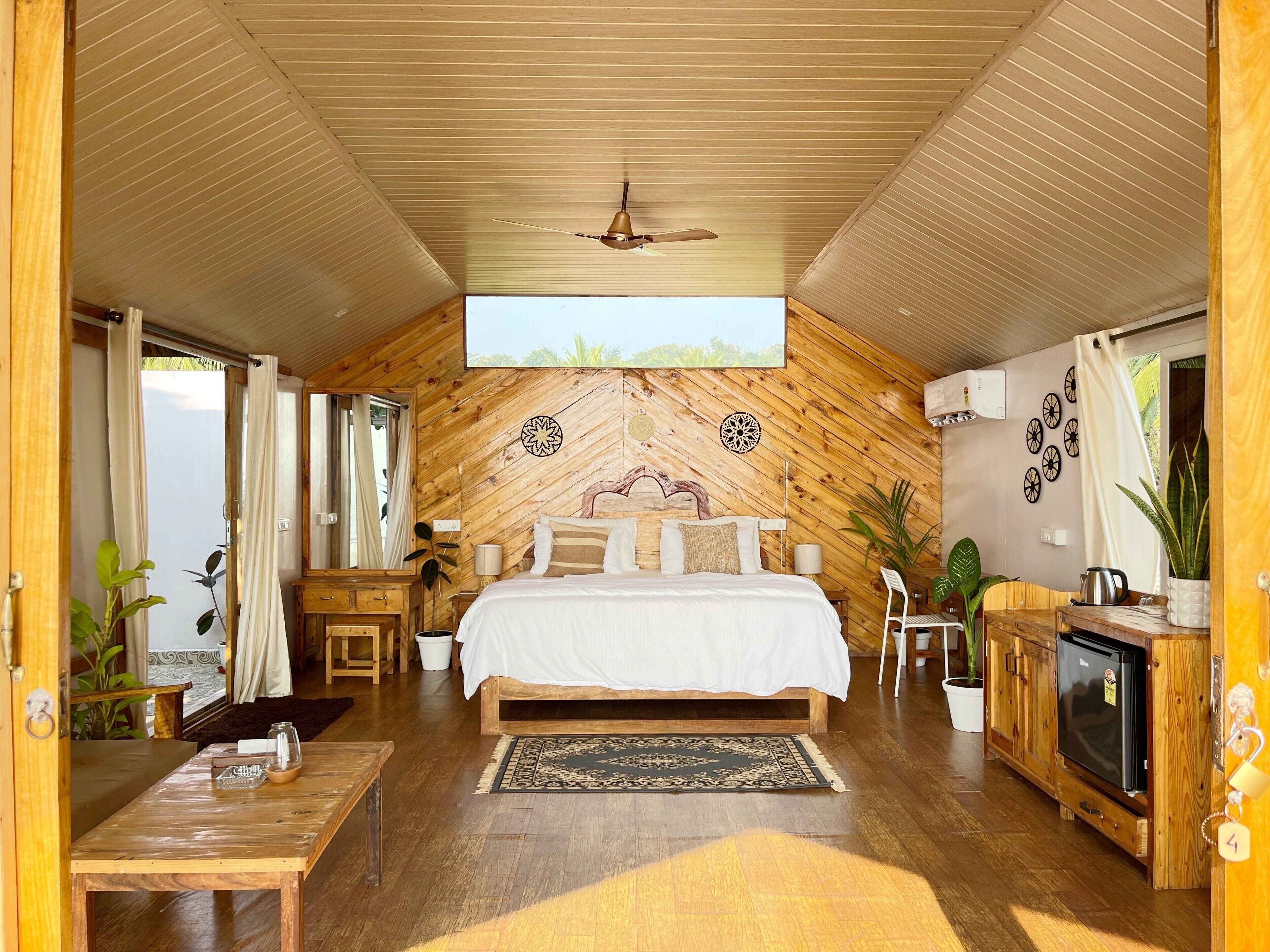 sea view hut (upstairs) | living room