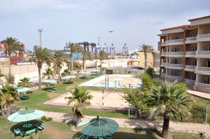 2 piscinas al aire libre