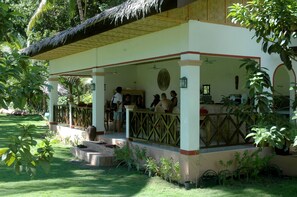 Breakfast, lunch, dinner served; Asian cuisine  - Neptune Diving Resort Santander (Santander)