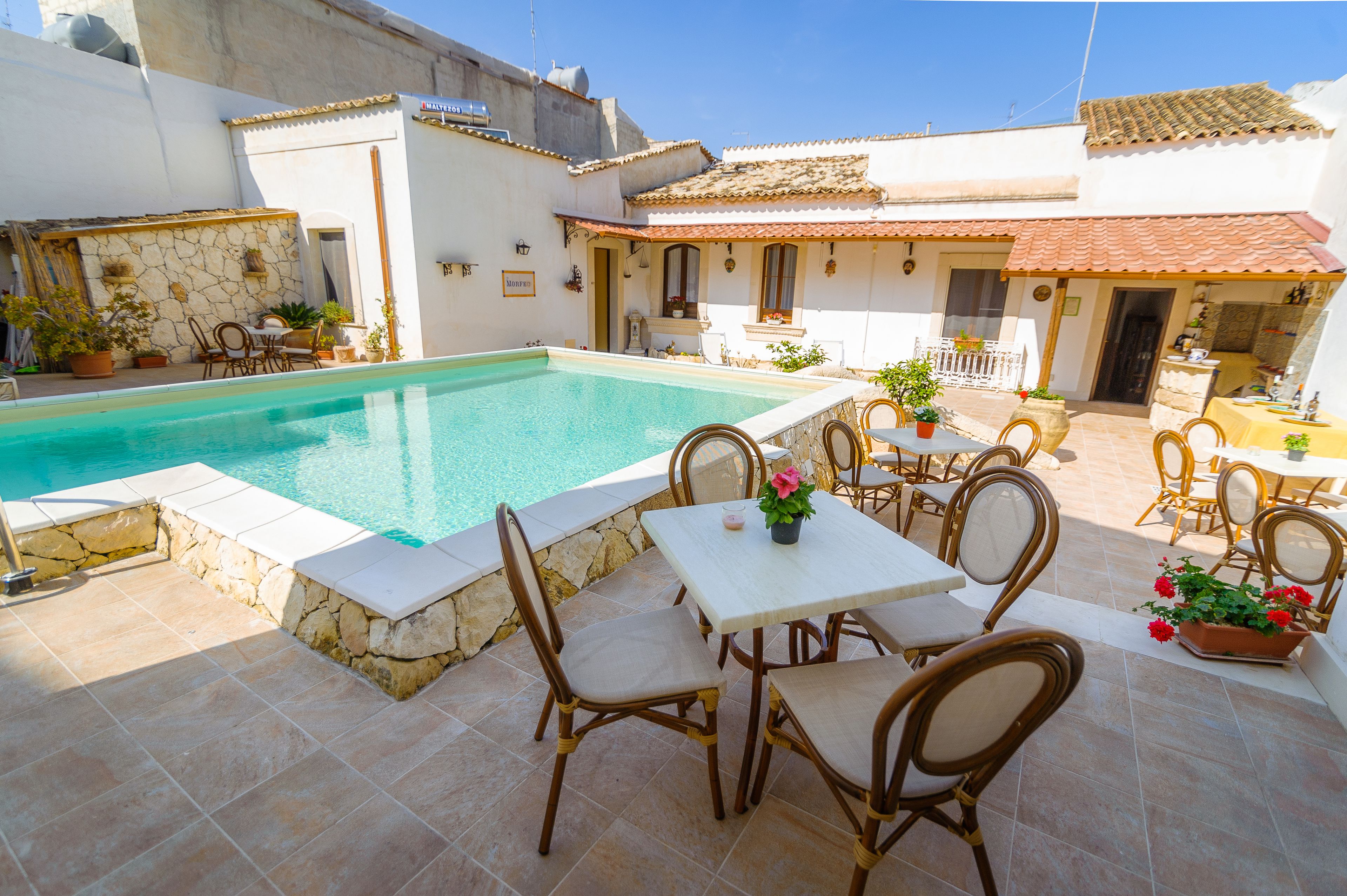 Udendørs pool, liggestole