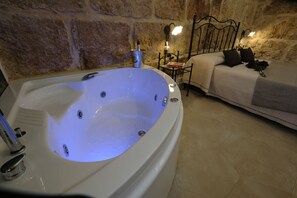 Egyptian cotton sheets, premium bedding, minibar, desk - Morfeo charming Rooms & relax (Avola)
