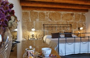 Egyptian cotton sheets, premium bedding, minibar, desk - Morfeo charming Rooms & relax (Avola)