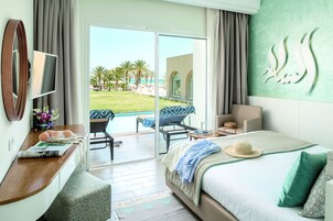 Minibar, cortinas blackout, wifi gratis y ropa de cama 