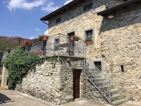 住宿正面. 蒙塔格纳弗德农庄酒店