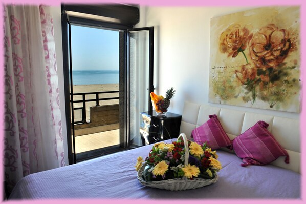 Chambre Double | Coffres-forts dans les chambres, fer et planche à repasser