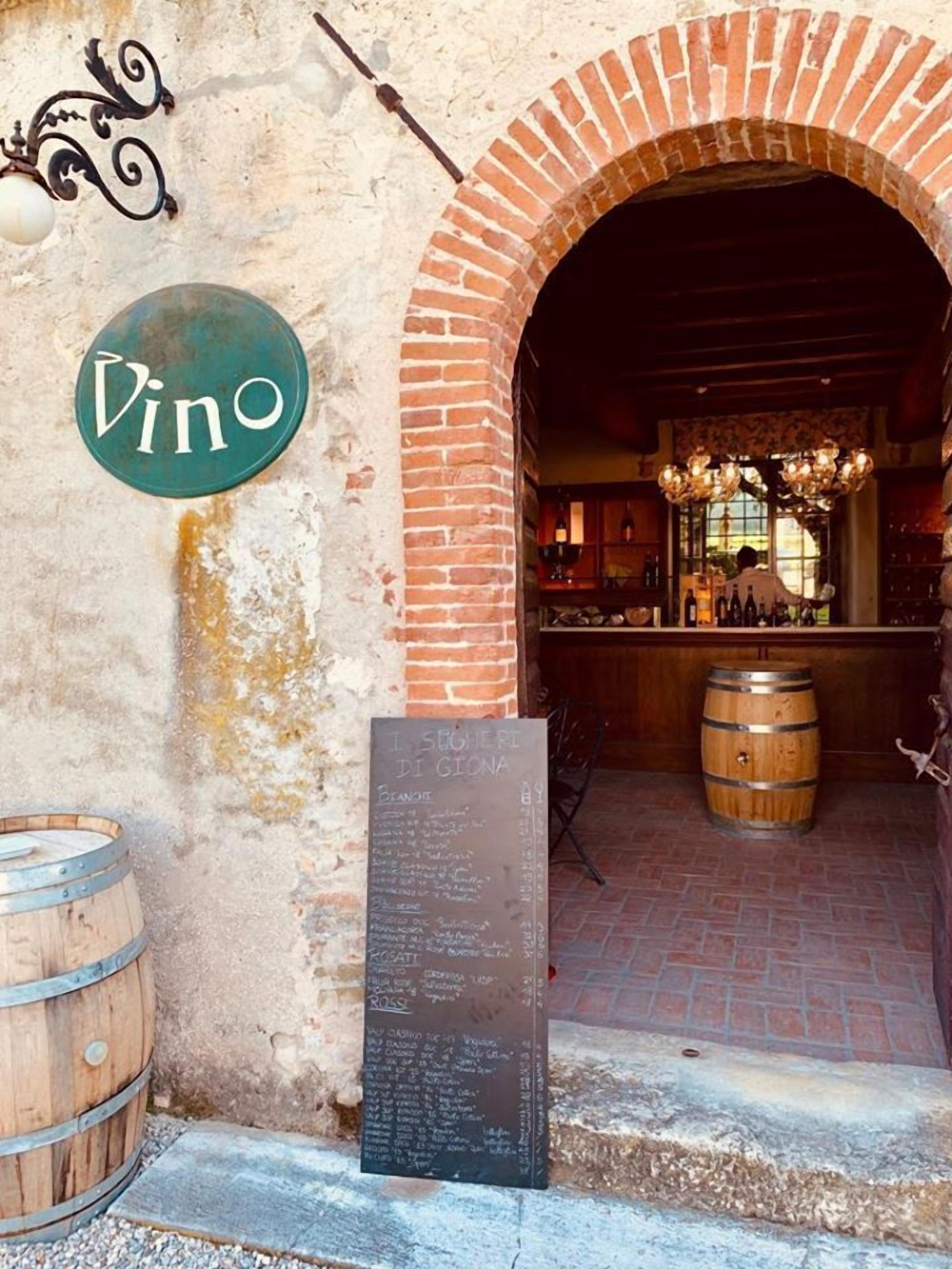 Bar (in der Unterkunft)