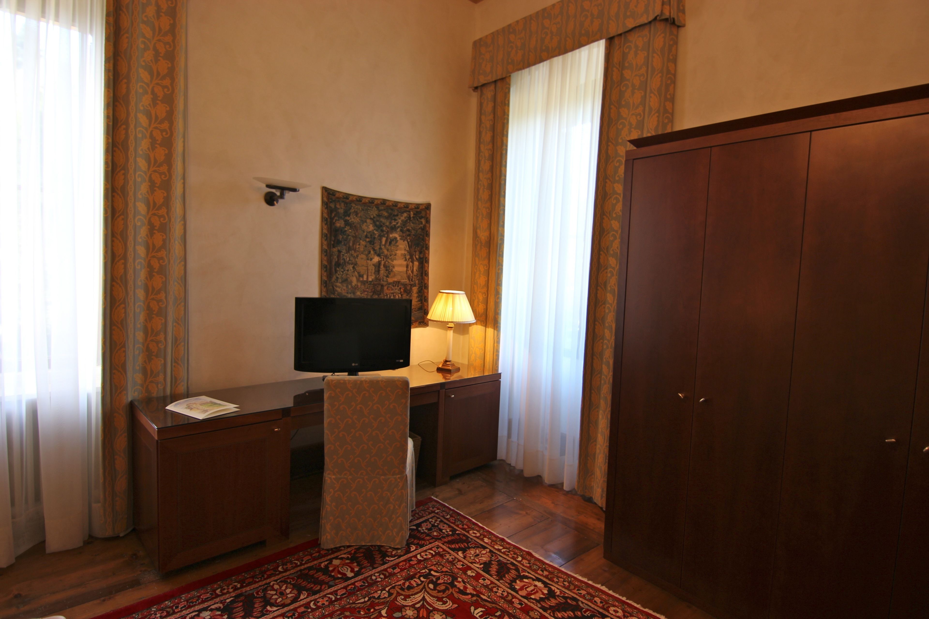 junior double room | 1 bedroom, minibar, in-room safe, blackout curtains