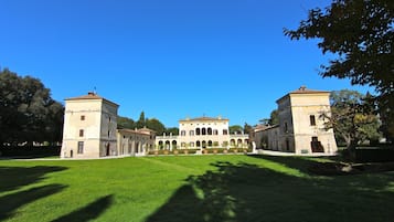 Facciata della struttura