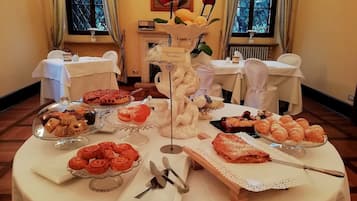 Colazione preparata su ordinazione inclusa, servita tutte le mattine