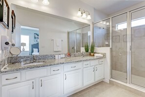 ACO Bella Vida Resort 5 Bedroom Vacation Home with Pool  (1870) | Bathroom - Bella Vida Resort (Kissimmee)