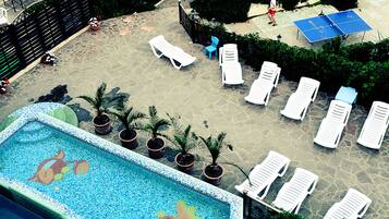 Seasonal outdoor pool