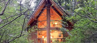 04sl- Hot Tub - Bbq - Pets Ok - Sleeps 5 1 Bedroom Home by RedAwning