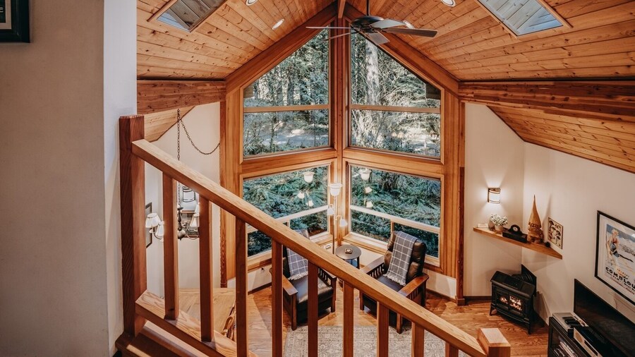 04sl- Hot Tub - Bbq - Pets Ok - Sleeps 5 1 Bedroom Home by RedAwning