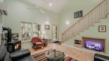 Cabin, 2 Bedrooms | Living area | Fireplace, DVD player