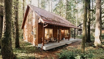 Cabin, 2 Bedrooms | Exterior
