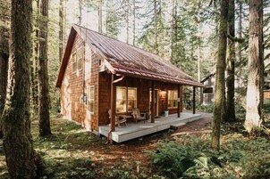 Cabin, 2 Bedrooms | Exterior