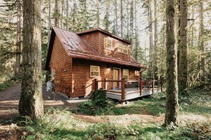 Cabin, 2 Bedrooms | Exterior