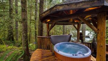 Cabin, 1 Bedroom | Outdoor spa tub