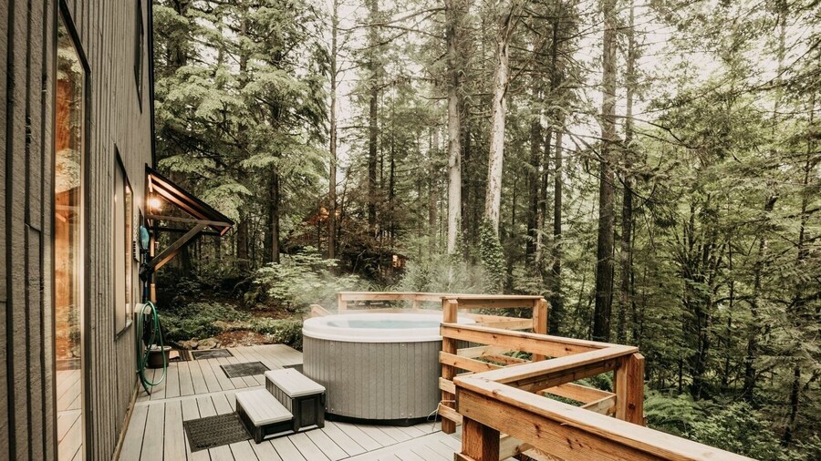 26sl - Hot Tub - Bbq - Game Room - Sleeps 8 3 Bedroom Home by RedAwning