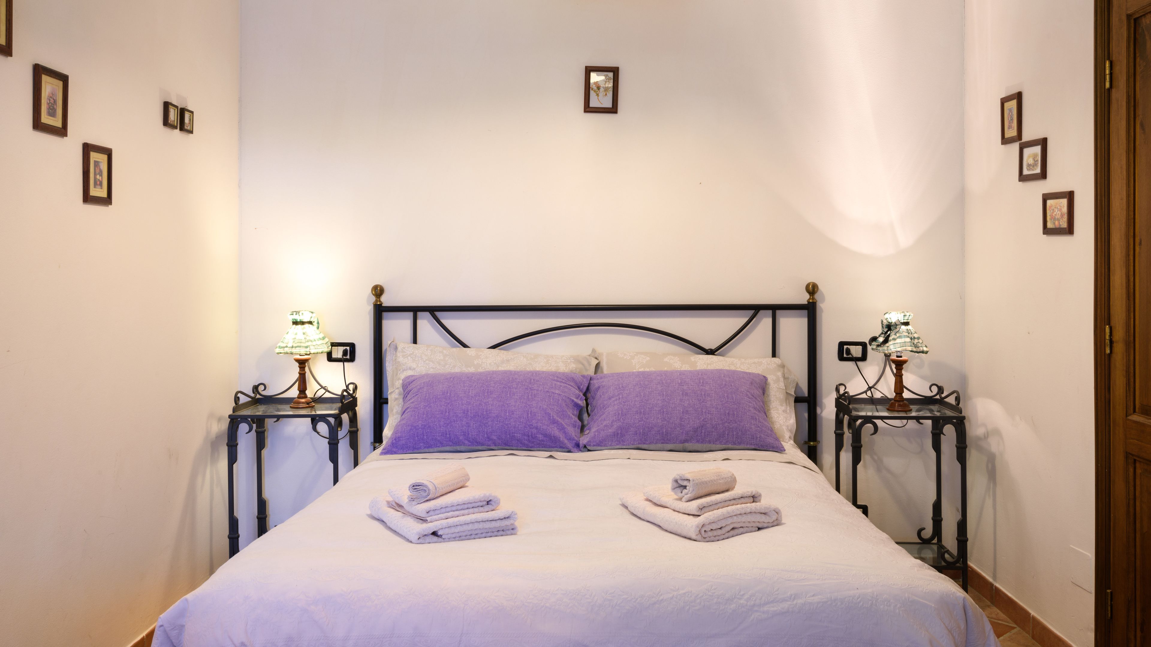 Comfort Room, 2 Double Beds, Kitchenette, Pool View | Egyptian cotton sheets, premium bedding, down duvets, desk