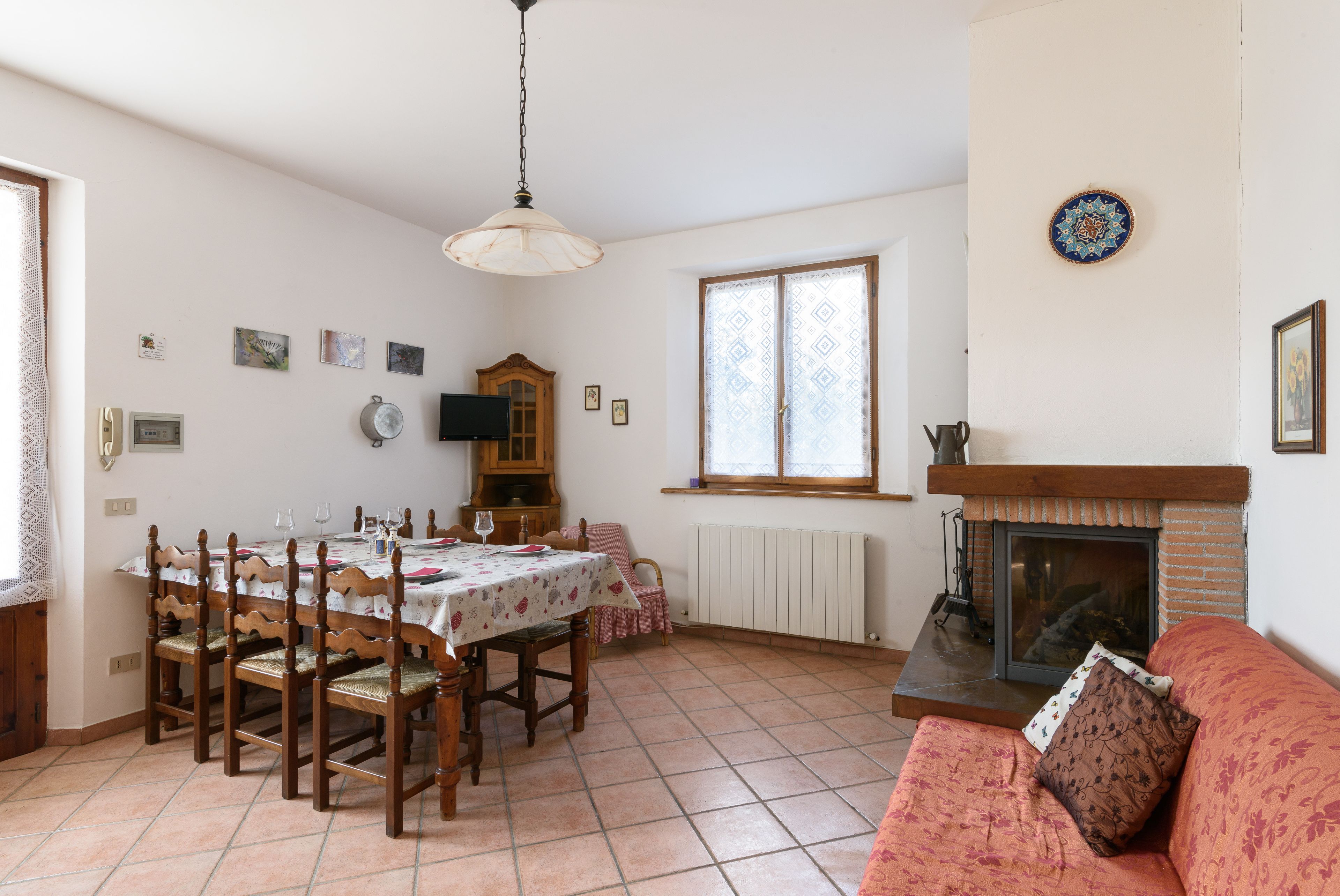 Frigorifero, piano cottura, pentole/stoviglie/utensili