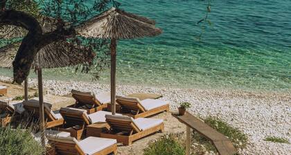 Anassa Mare Villas and Residences