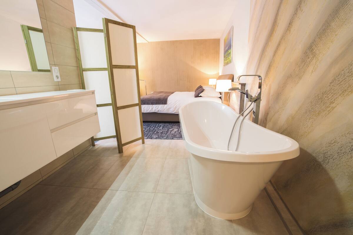 free toiletries, hair dryer, towels, toilet paper