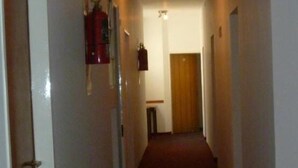 Hallway - Hotel Turista (Buenos Aires)