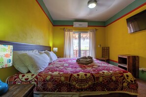 Apartment - No breakfast Included | Blackout curtains, iron/ironing board, free WiFi, bed sheets - B&B Casa Juarez (La Paz)