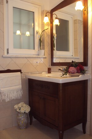 Apartamento, 3 quartos | Banheiro