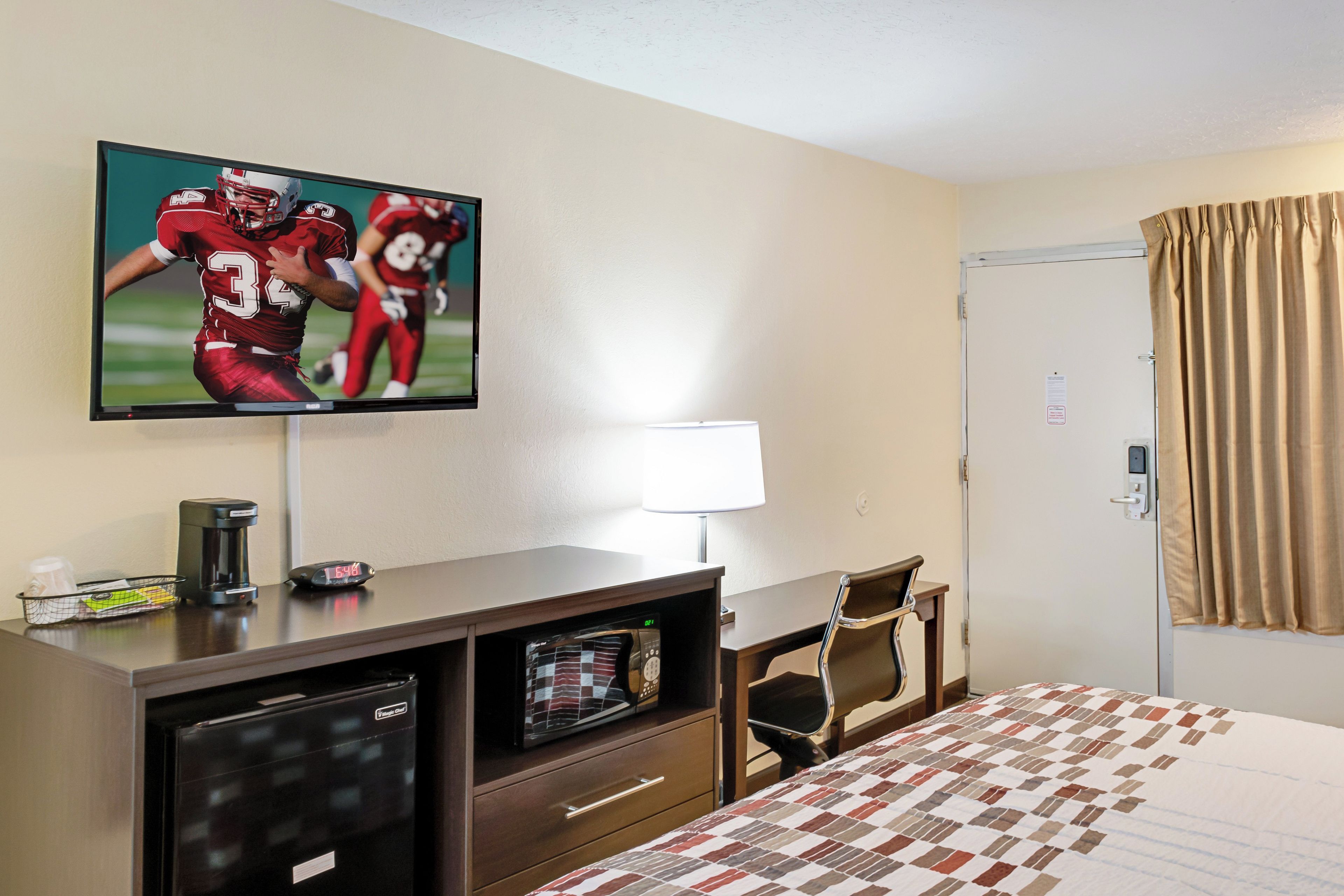 Photo - Red Roof Inn Indianapolis - Castleton