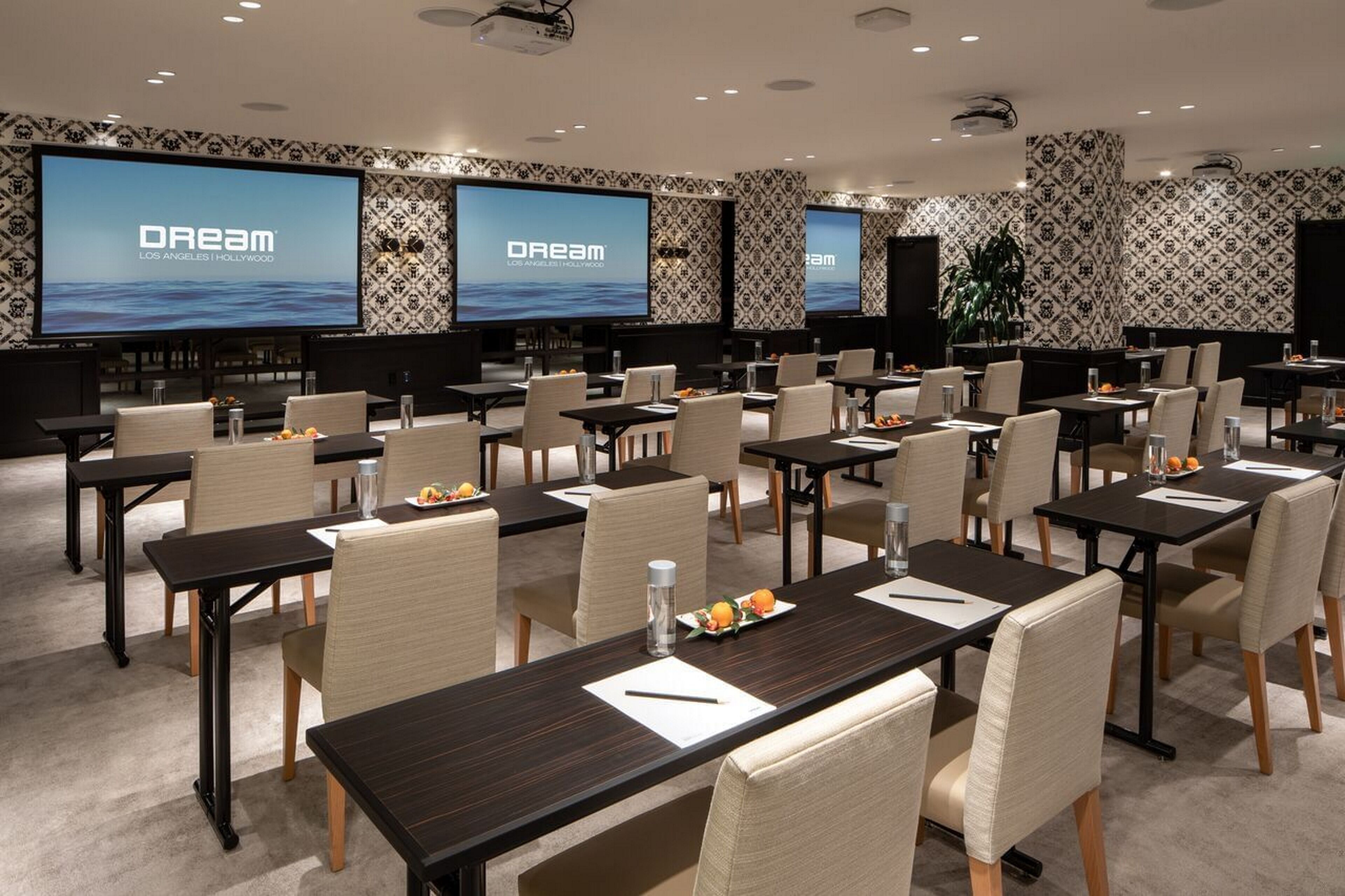 Photo - Dream Hollywood, by Hyatt