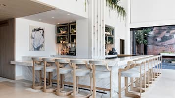 Bar (en la propiedad)