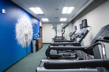 Fitness center at Springhill Suites by Marriott Charleston Mount Pleasant