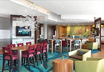 Bar (on property) at Springhill Suites by Marriott Charleston Mount Pleasant