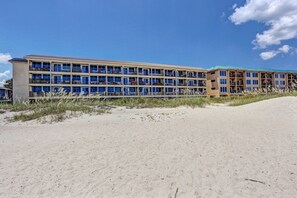 Condo, 2 Bedrooms | Exterior