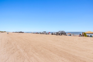 House, 6 Bedrooms | Beach | On the beach