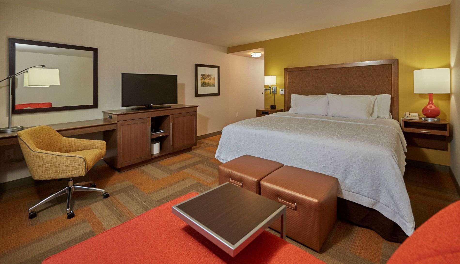 Travel cot, free rollaway beds, free WiFi, bed sheets