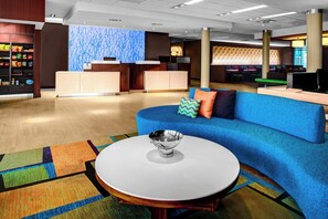 Lobby lounge - Fairfield Inn & Suites by Marriott Douglas (Douglas)