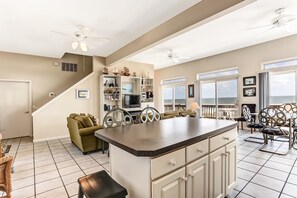 Maison, 3 chambres | Intérieur