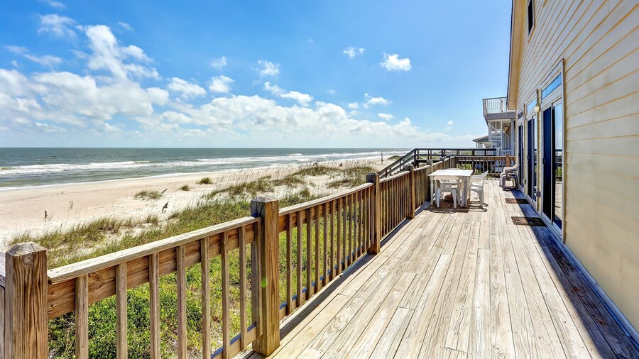 812 S. Fletcher - 3 Br Cottage